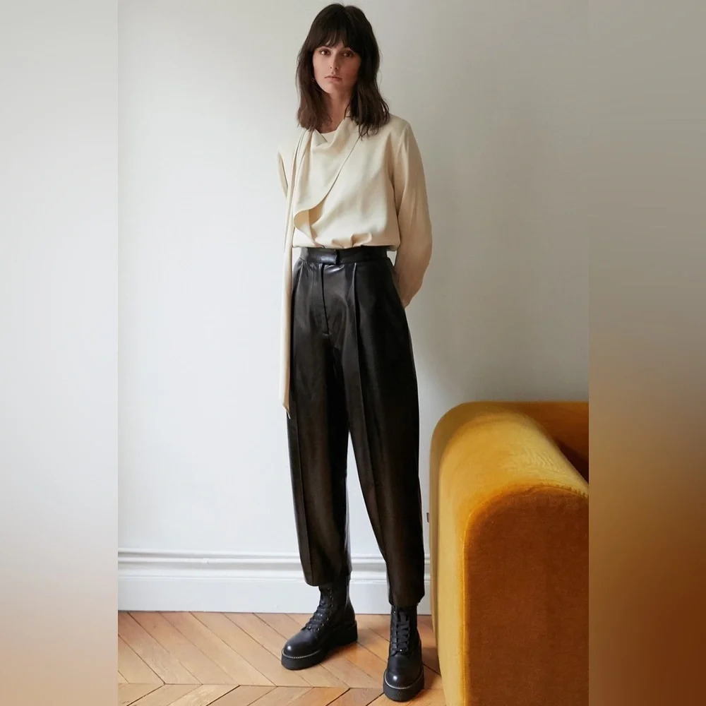 🏷️ NWT Pixie Market Oslo Patent Straight Leg Pants - Picture 3 of 13